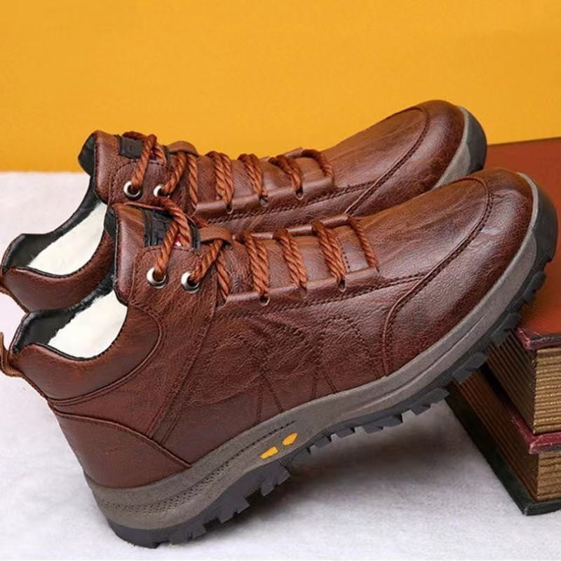Men's Comfortable Hiking Shoes Casual Sports Footwear