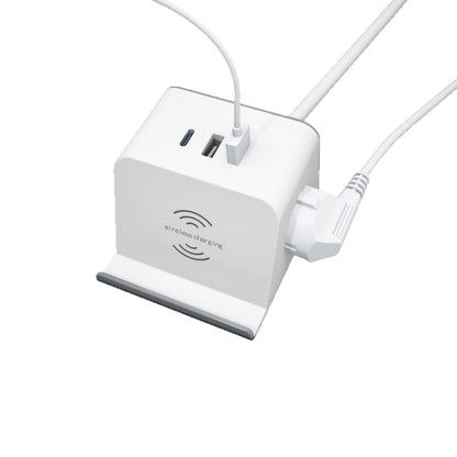 US-standard wireless charging outlet