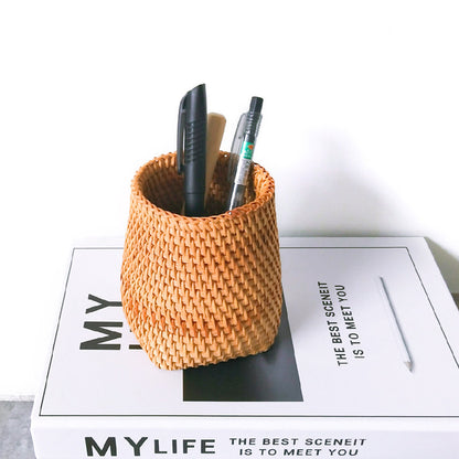 pen holder